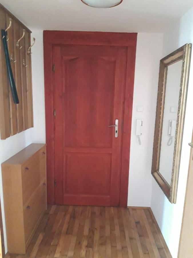 Green Apartment House Bielsko-Biala Bagian luar foto